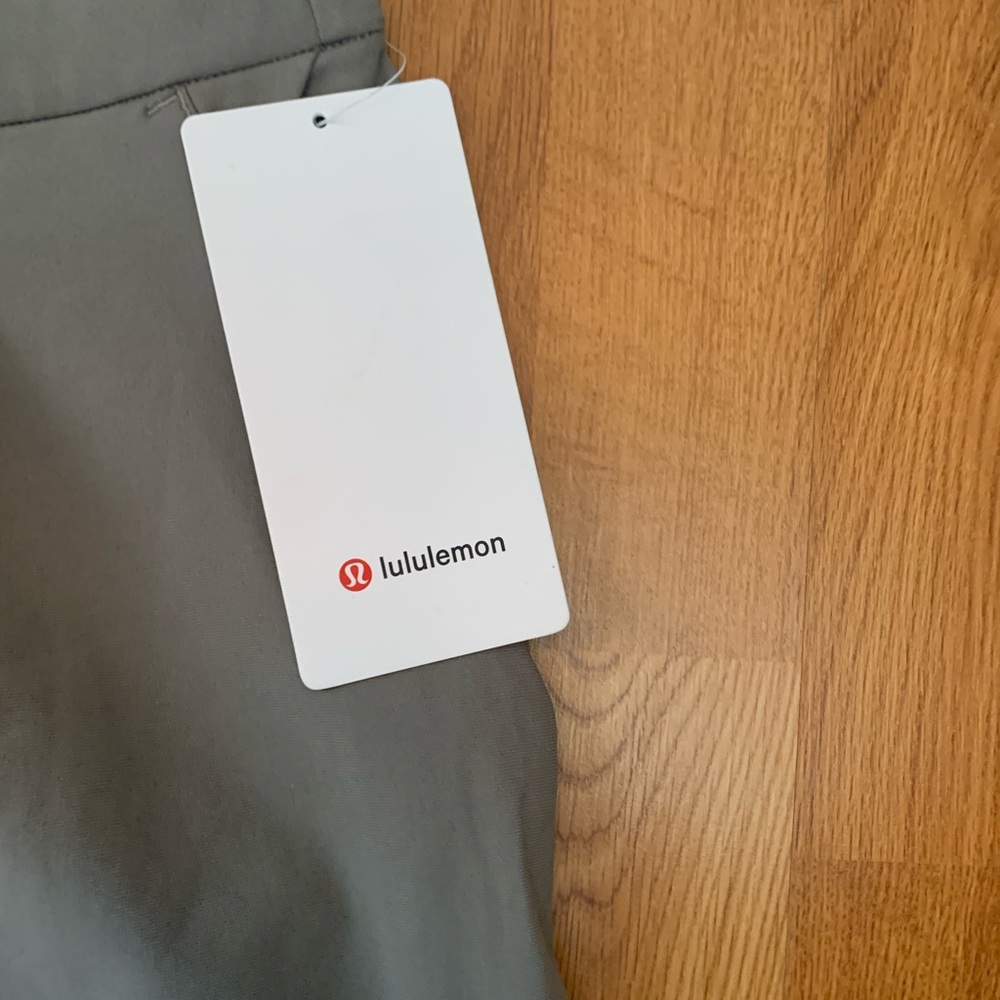 Lululemon size 12 - trouser pants - NWT